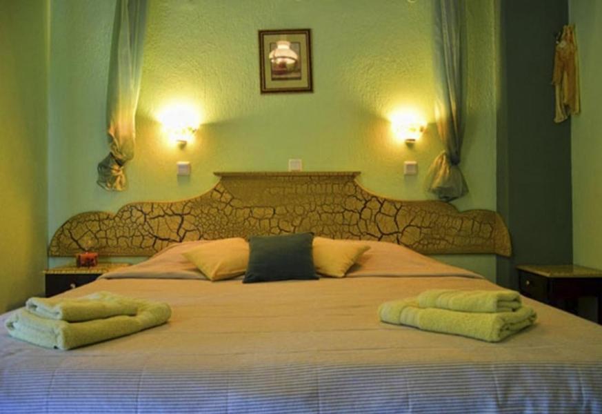 Hotel Maria خْريسيا أموذيا المظهر الخارجي الصورة