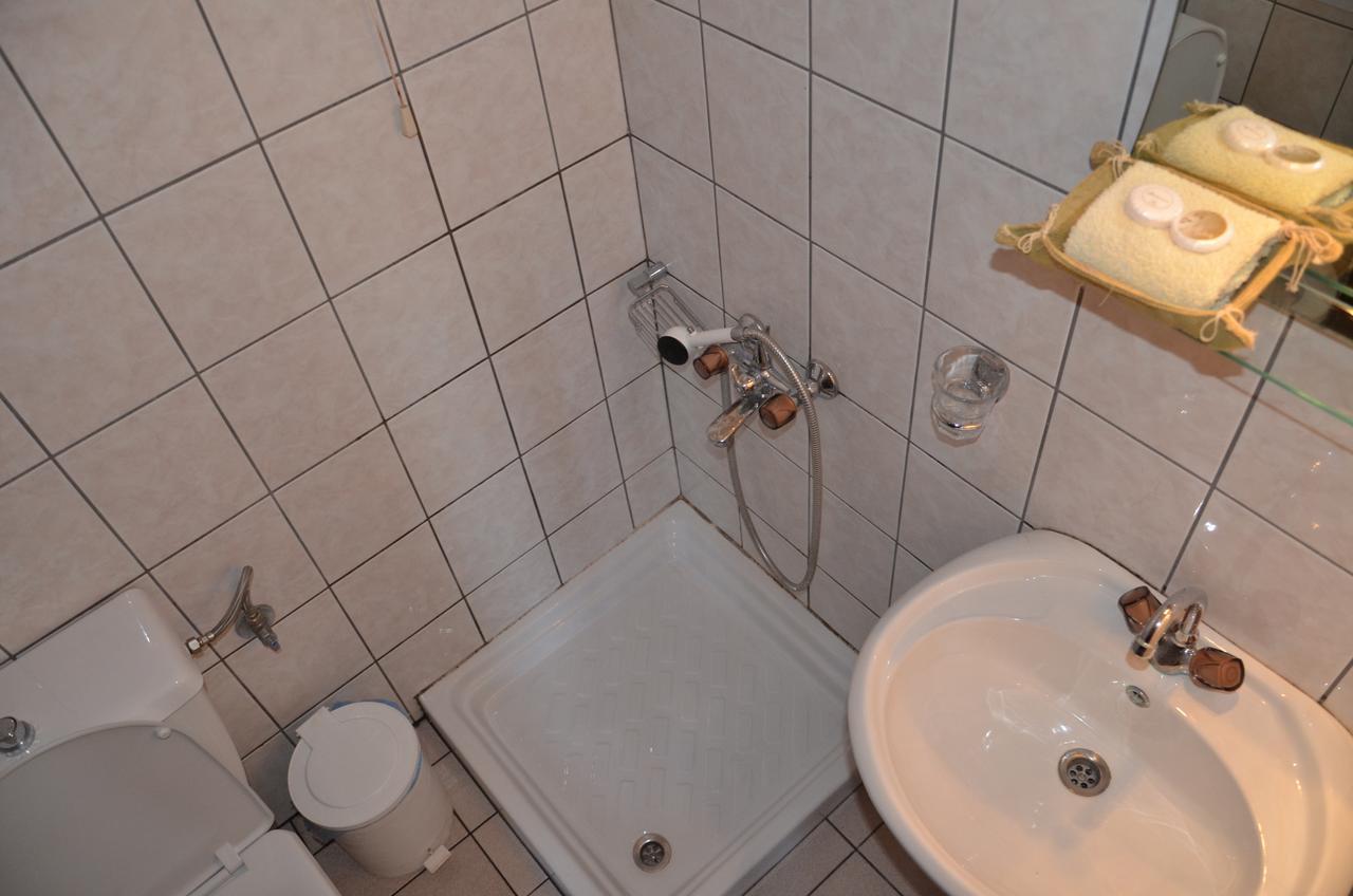 Hotel Maria خْريسيا أموذيا المظهر الخارجي الصورة