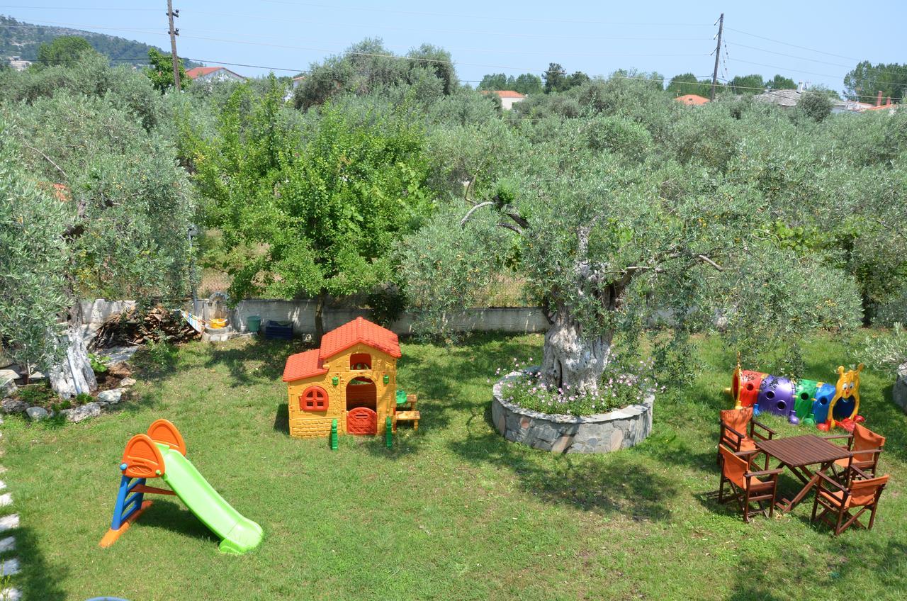 Hotel Maria خْريسيا أموذيا المظهر الخارجي الصورة